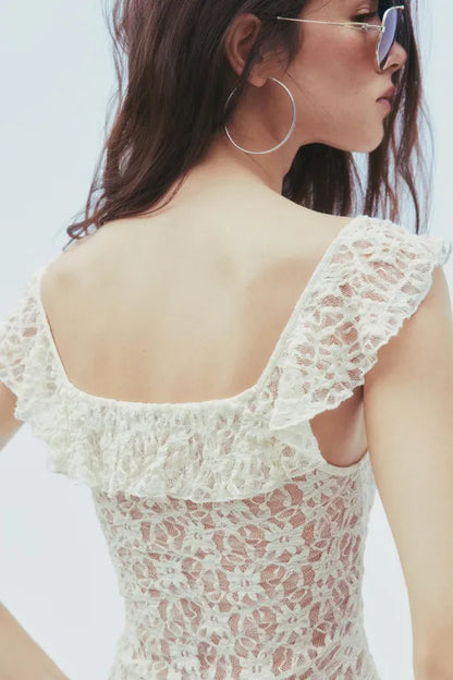RUFFLED LACE TOP