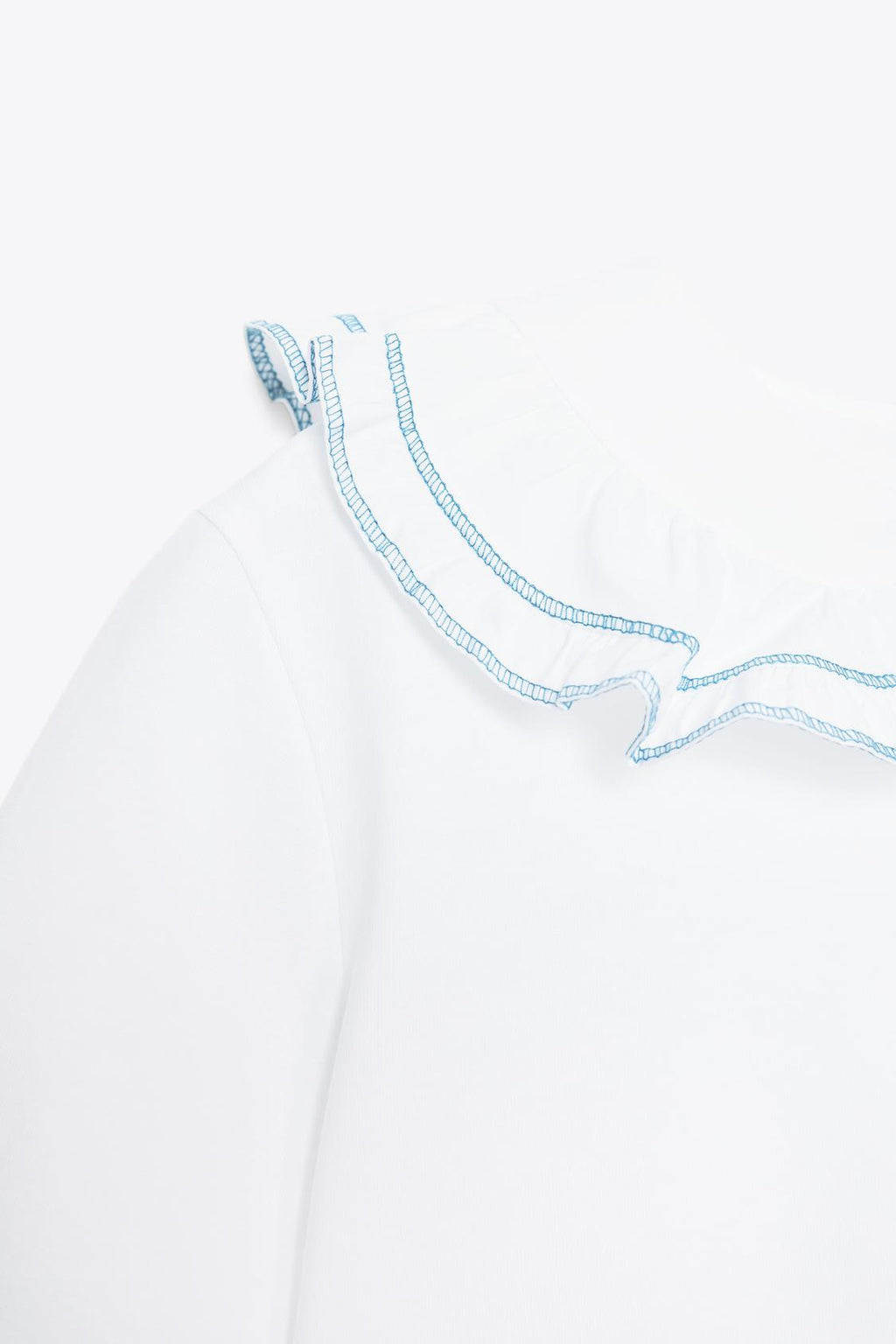 PETER PAN COLLAR T-SHIRT