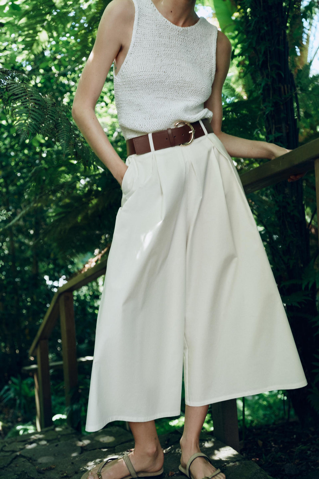 ZARA white high-waist culottes – front view; belt not included