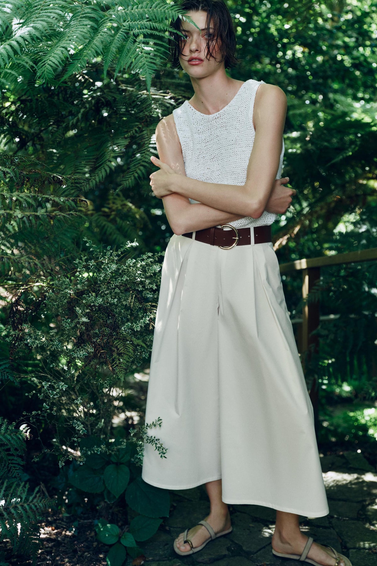 ZARA white high-waist culottes – side view; belt not included