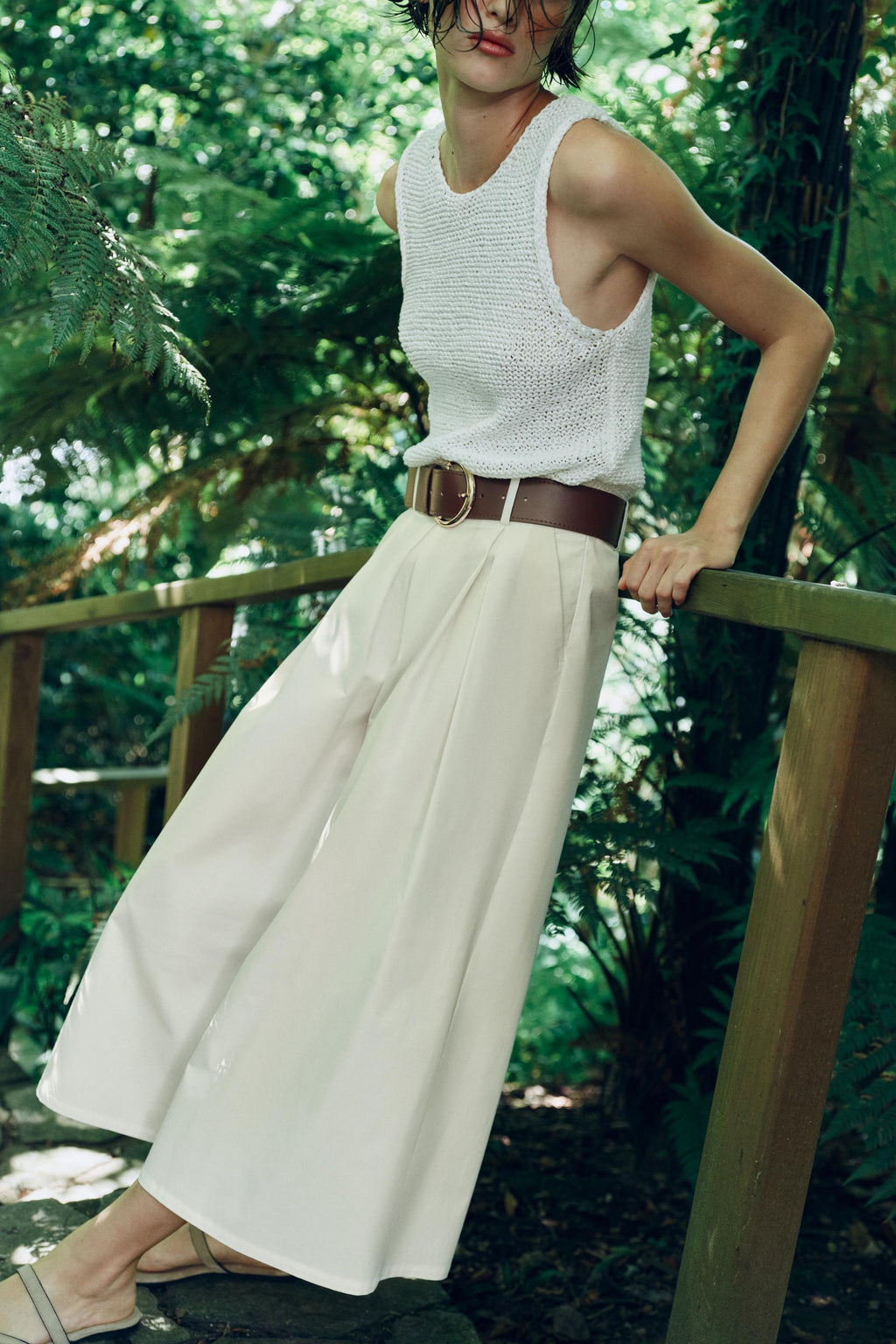 ZARA white high-waist culottes – back view; belt not included
