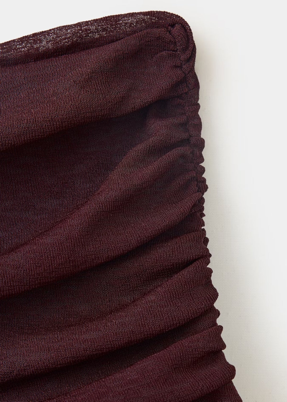 [E5] SKIRT WITH GATHERS AND AN ASYMMETRICAL HEMLINE