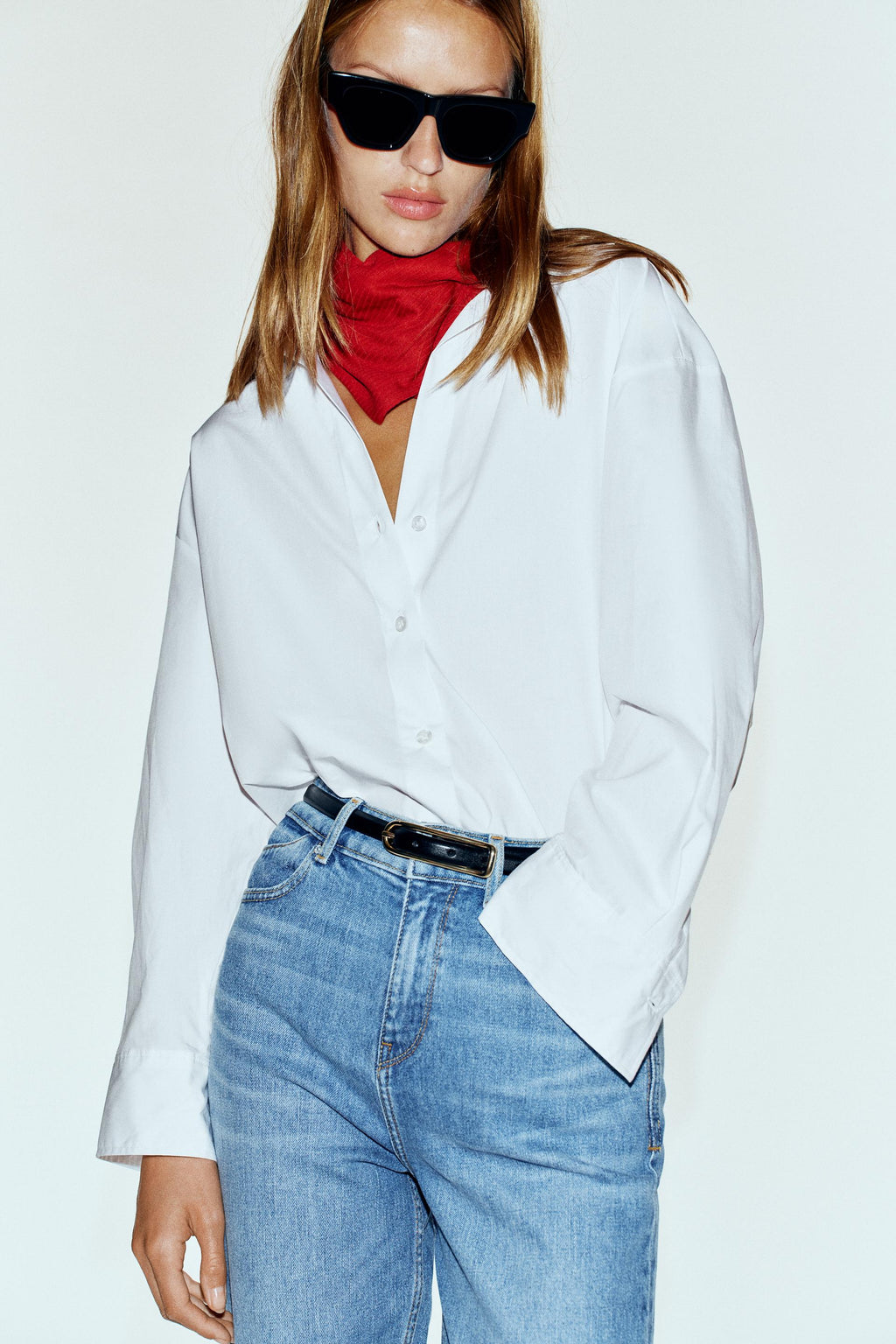 ZARA white basic poplin shirt – side view