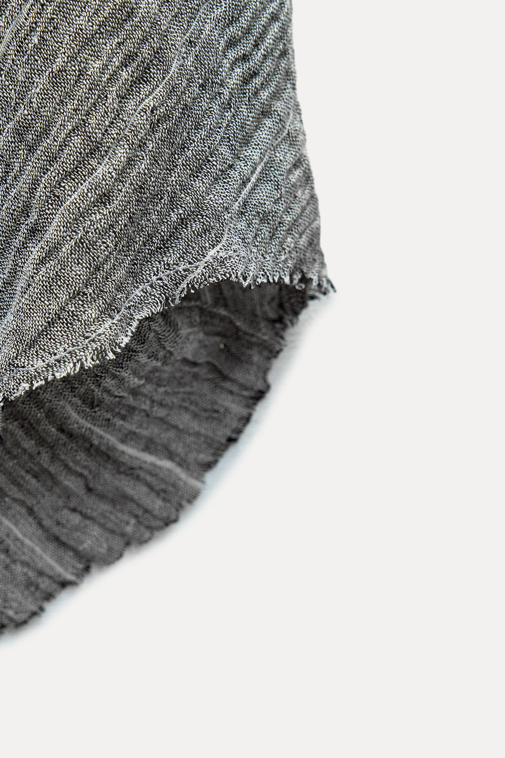 [E5] ASYMMETRICAL TEXTURED KNIT TOP