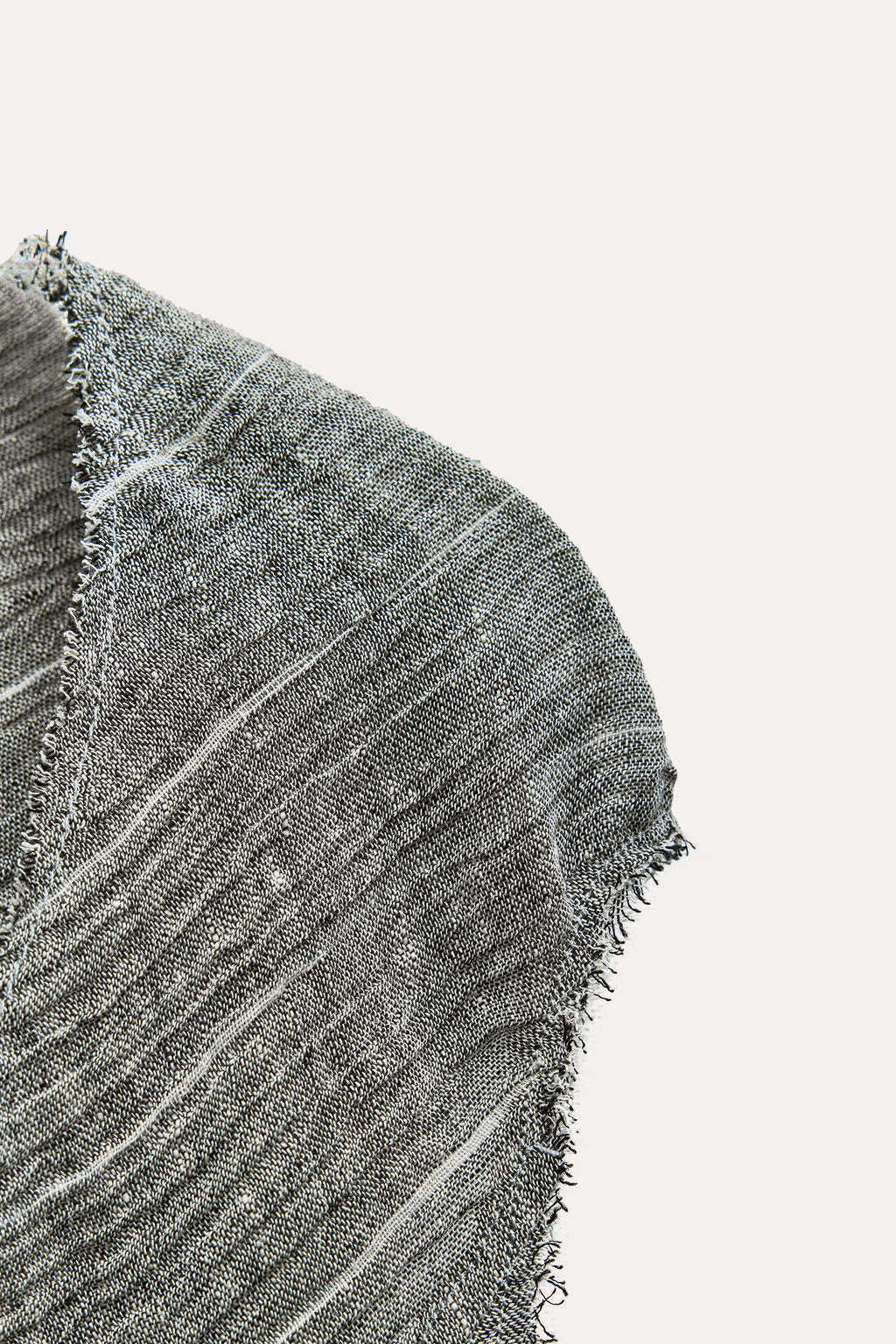 [E5] ASYMMETRICAL TEXTURED KNIT TOP
