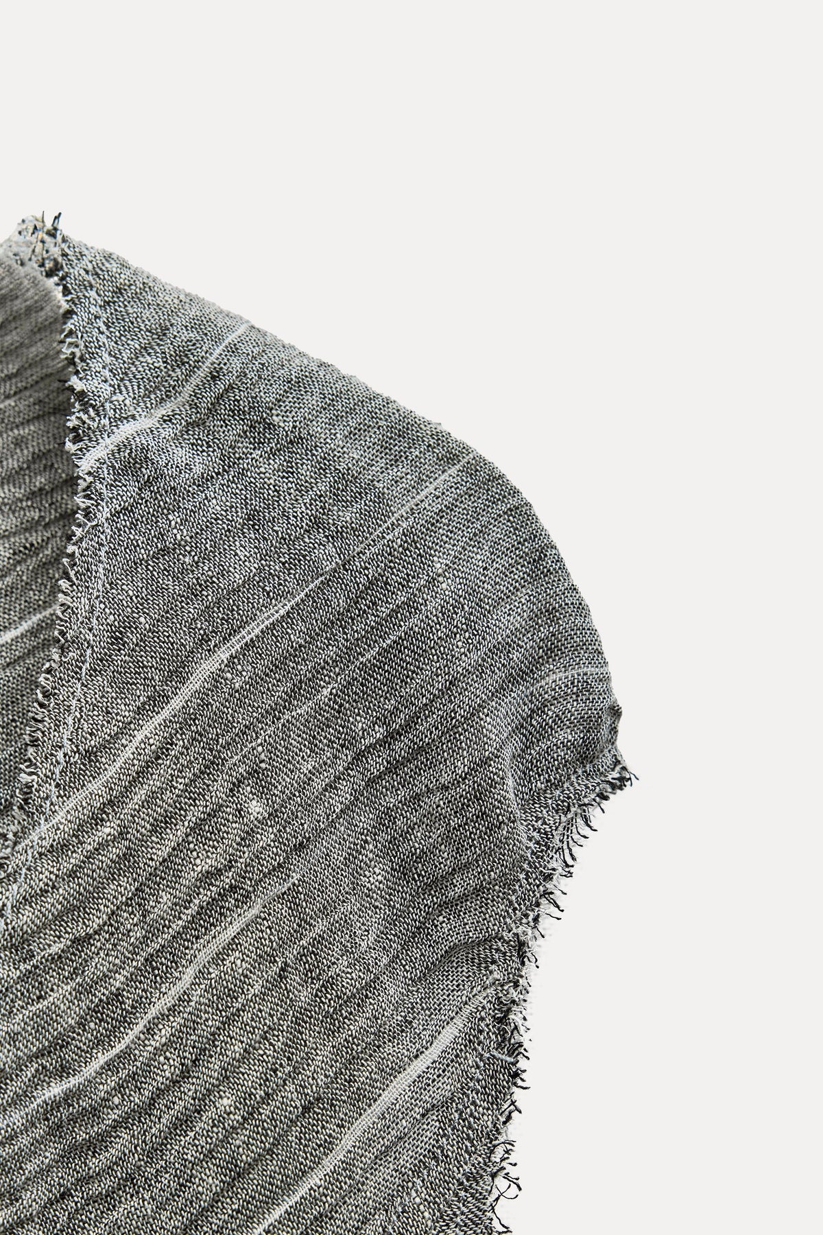 [E5] ASYMMETRICAL TEXTURED KNIT TOP