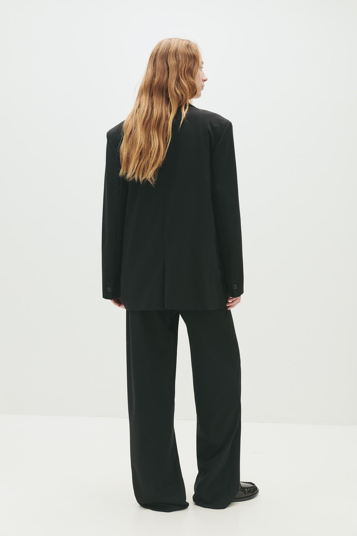 TAILORED BUTTON-UP VEST OVERSIZED