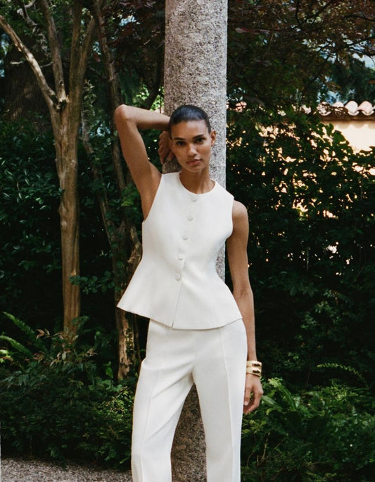 ZARA SLEEVELESS WHITE BUTTONED TOP ELEGANT