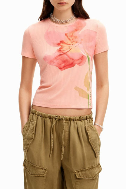 SHORT-SLEEVED T-SHIRT WITH LARGE FLOWE