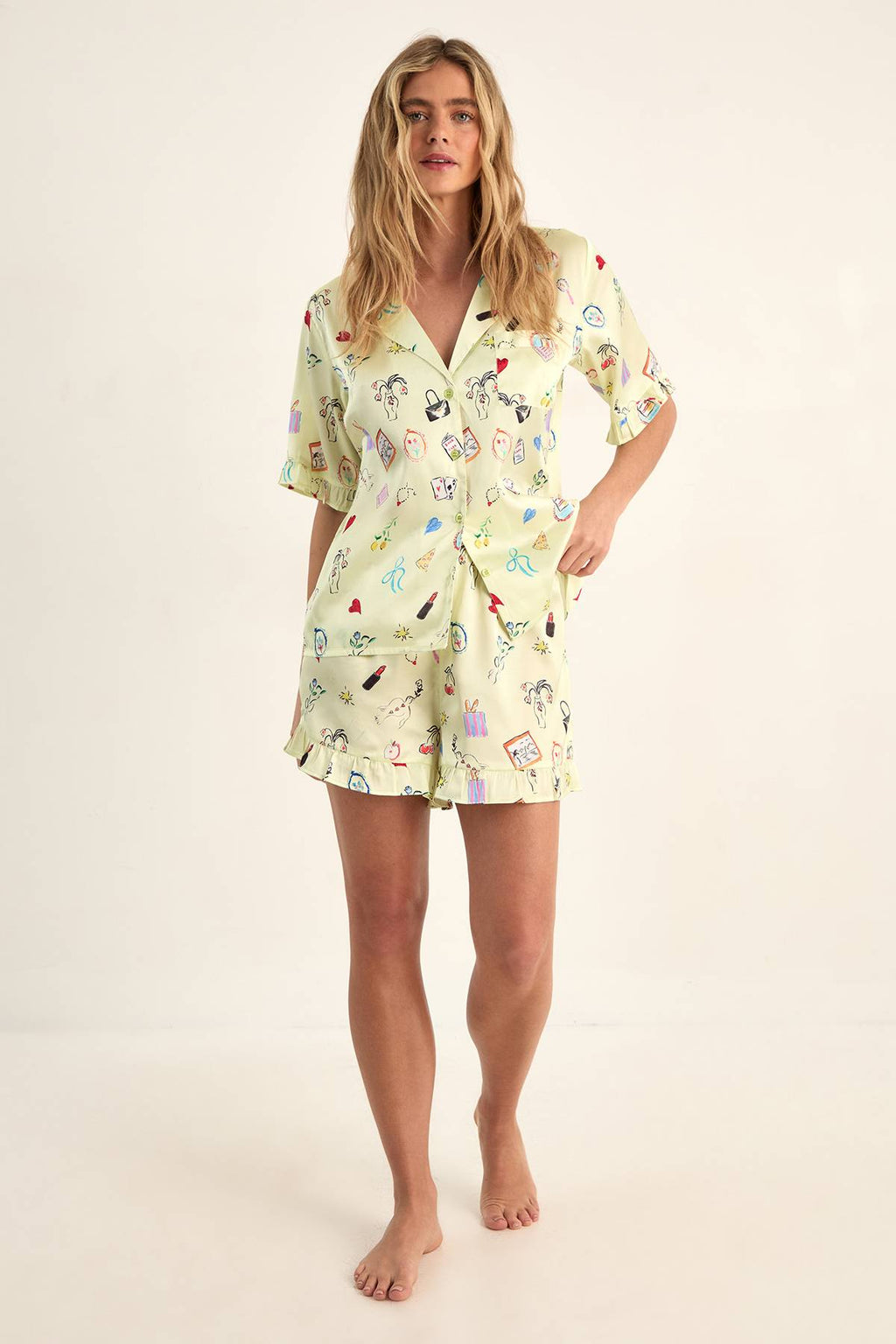 [E1] CONVERSATIONAL PRINT SATIN RUFFLE SHORTS PAJAMA SET