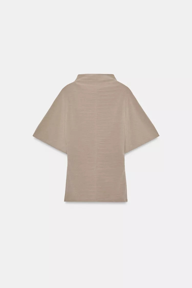 HIGH NECK TOP