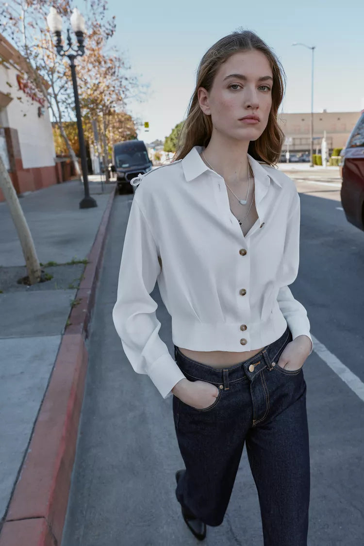 [B6] SHORT SHIRT WITH SHOULDER TABS