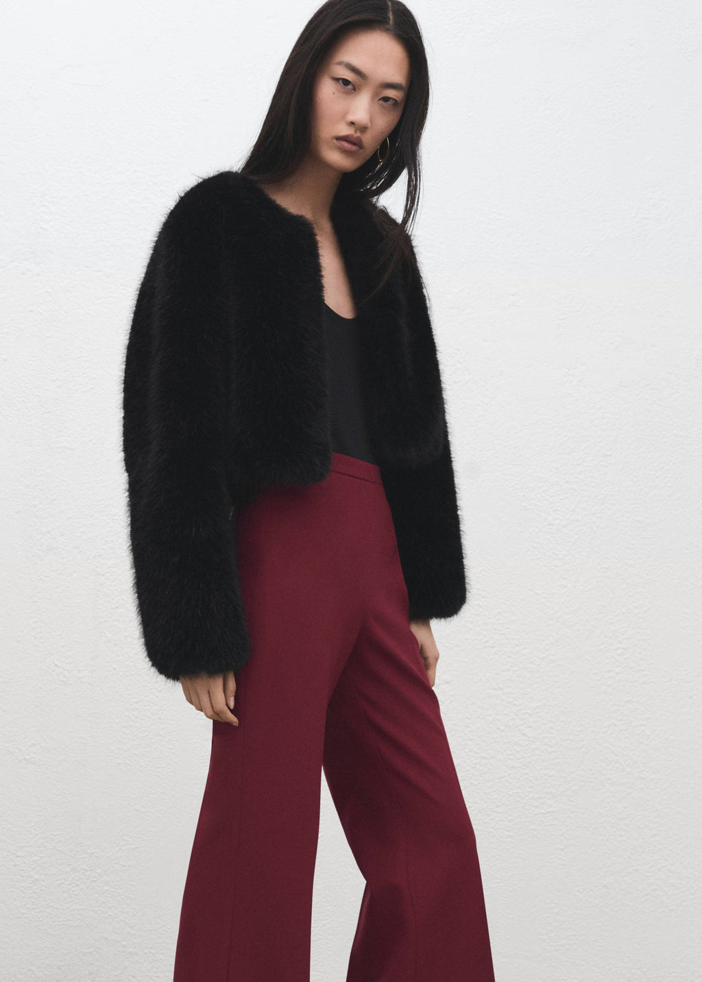 MANGO wide-leg suit trousers in wine – detail view