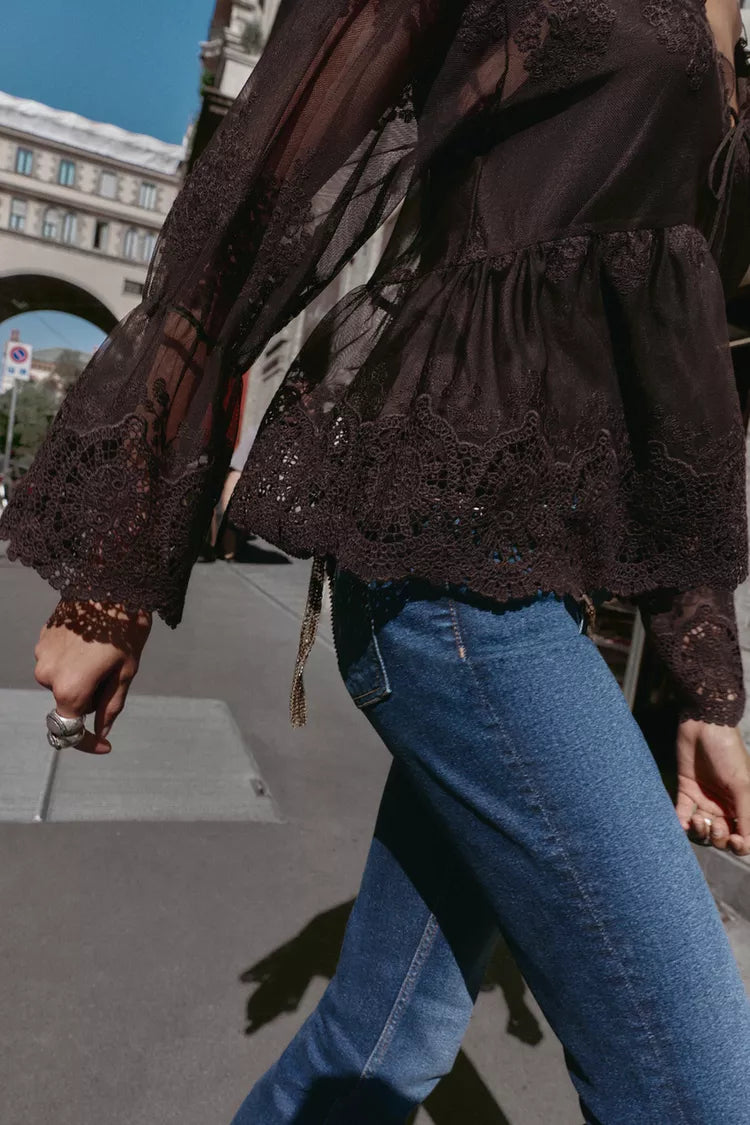 TULLE EMBROIDERED LACE BLOUSE