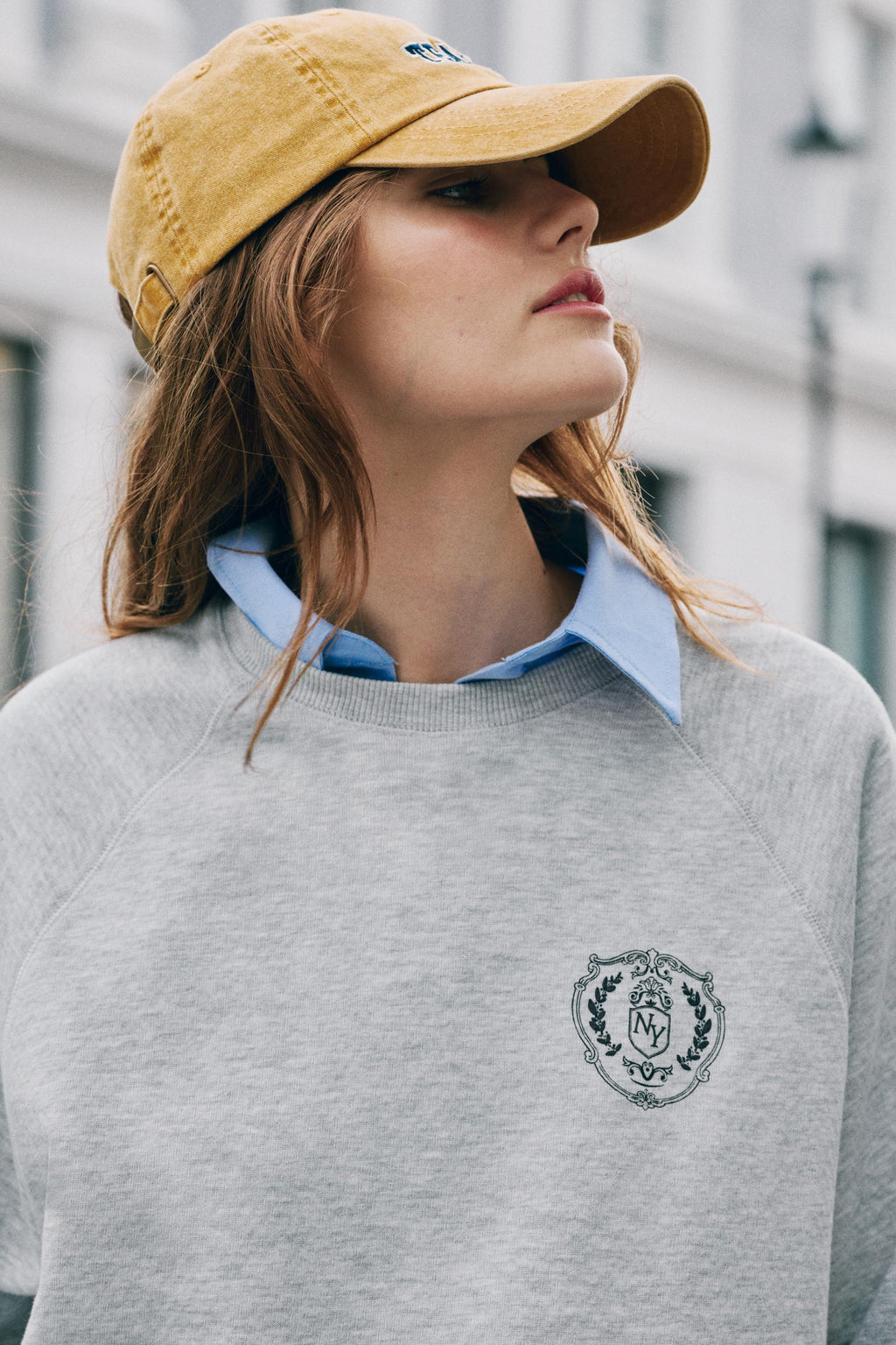 NEW YORK PLUSH SWEATSHIRT