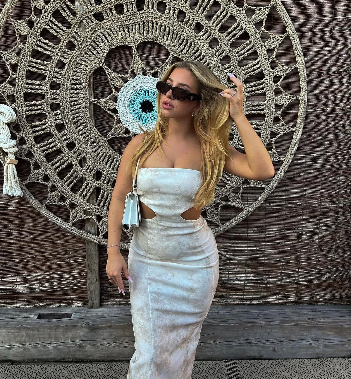 [A5] MIDI STRAPLESS DRESS