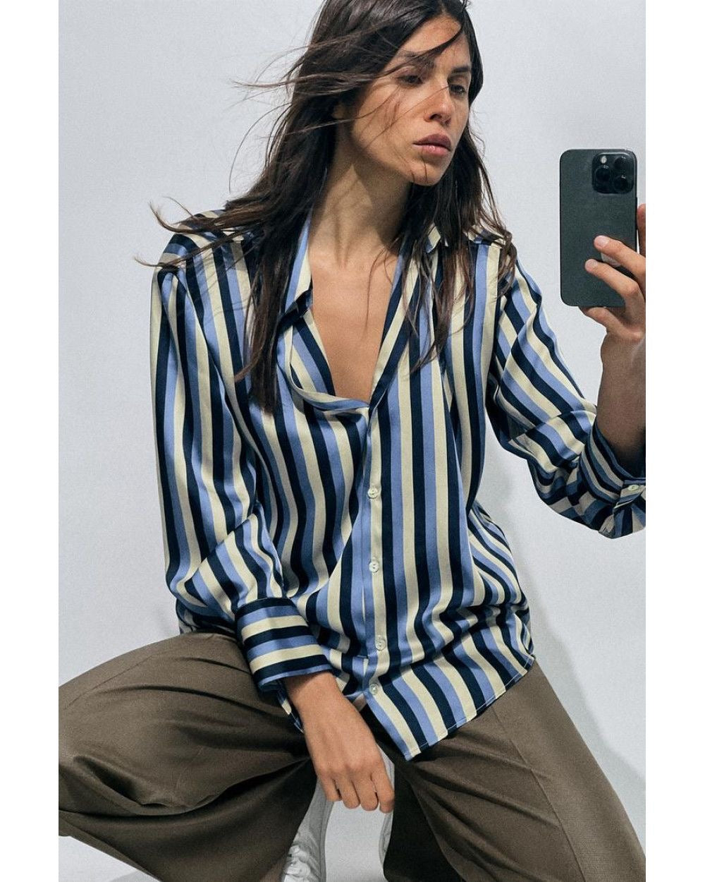 [B5] Striped satin shirt