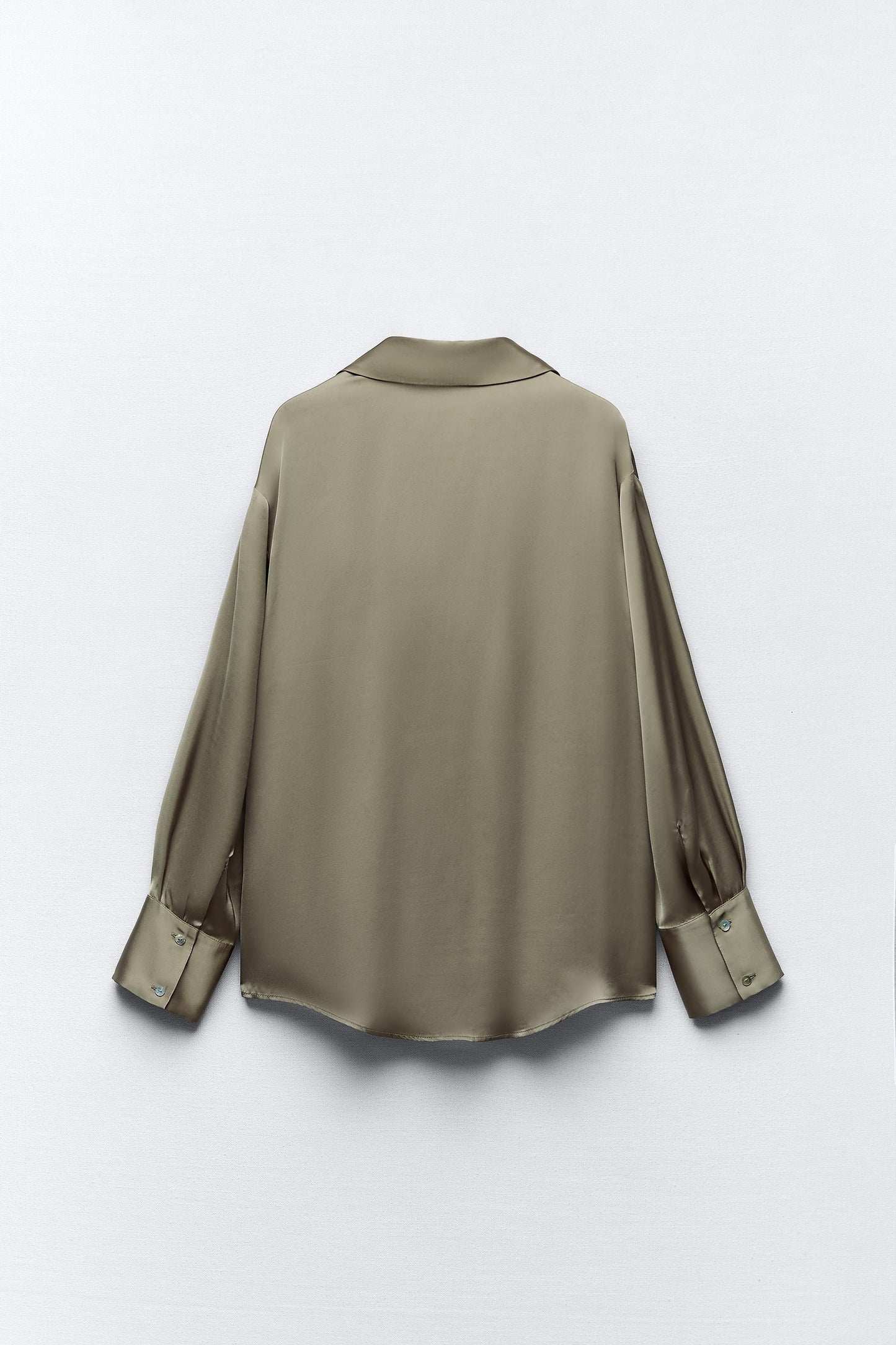 [B8] OVERSIZED SATIN SHIRT