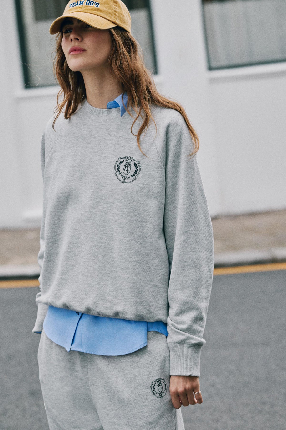 NEW YORK PLUSH SWEATSHIRT