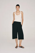 ZW COLLECTION STRAIGHT PLEATED BERMUDA SHORTS