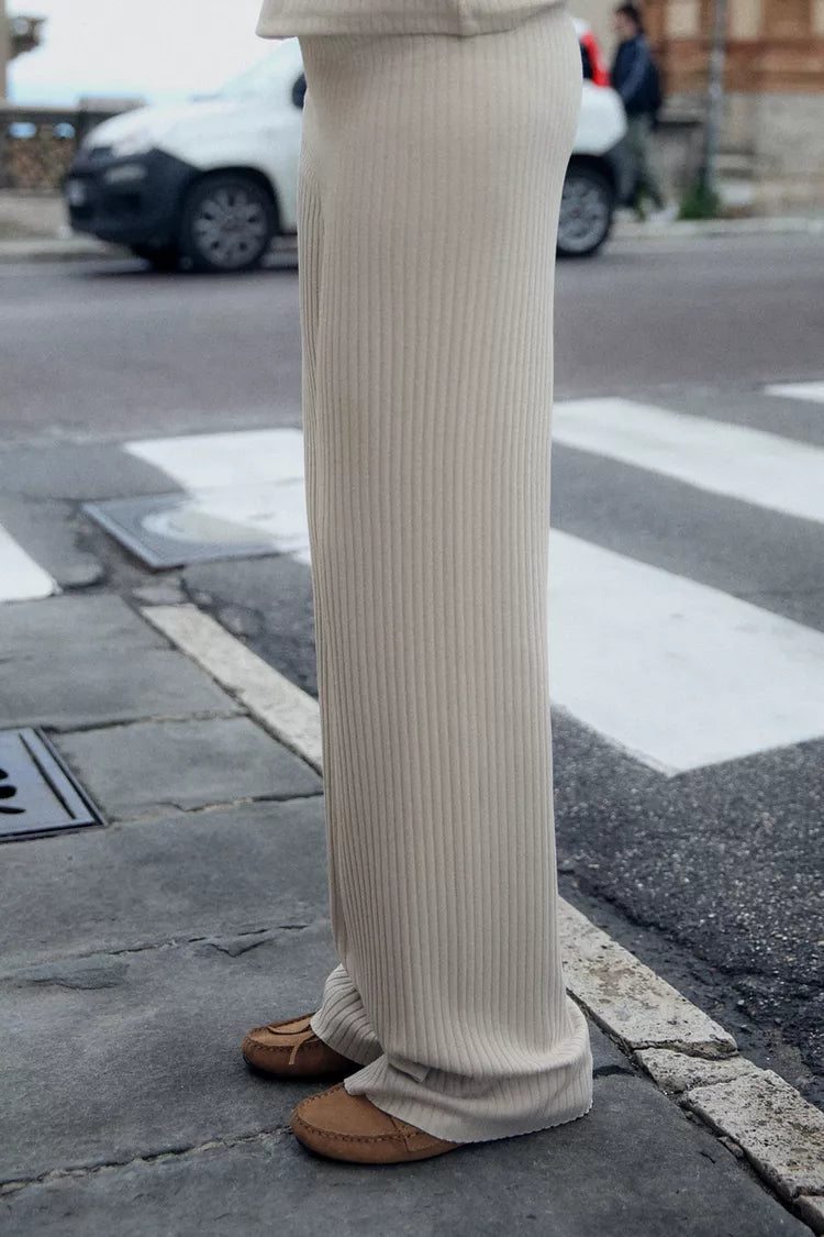 Wide-leg ribbed pants