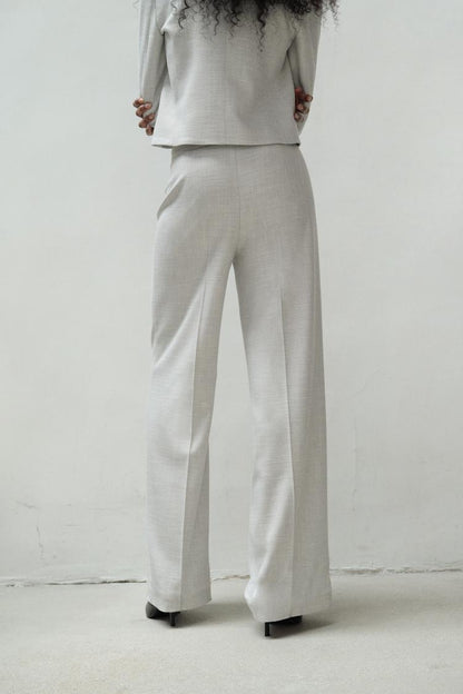 [X2] High-waisted straight-cut trousers