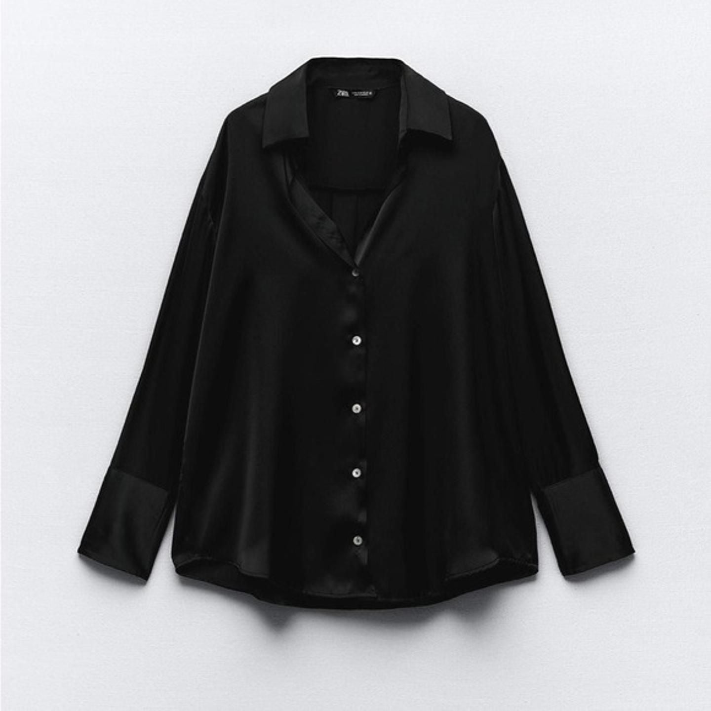 [B9] OVERSIZED SATIN SHIRT