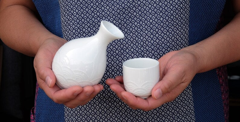 WHITE TEXTURED WAVE SET 4 CUP