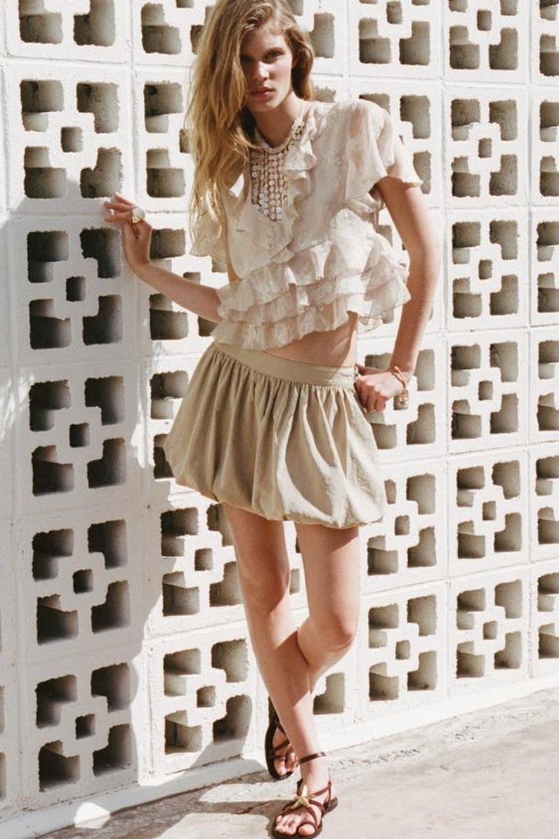 [A3] FLORAL EMBROIDERED FLUTTER SLEEVES RUFFLESTOP
