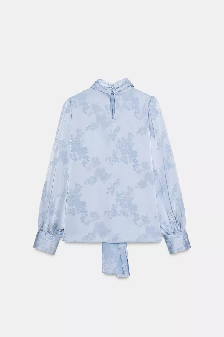 [A2] SATIN-FINISH JACQUARD SHIRT WITH BOW