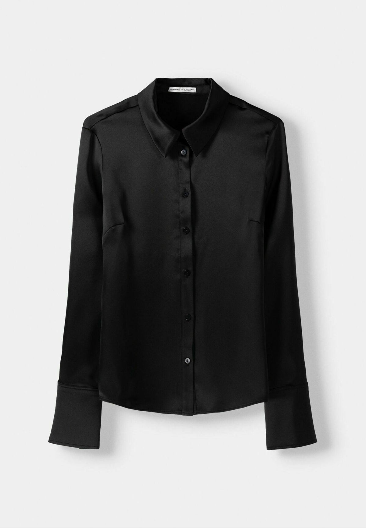 CHEMISE NOIRE SATIN COUPE AJUSTÉE