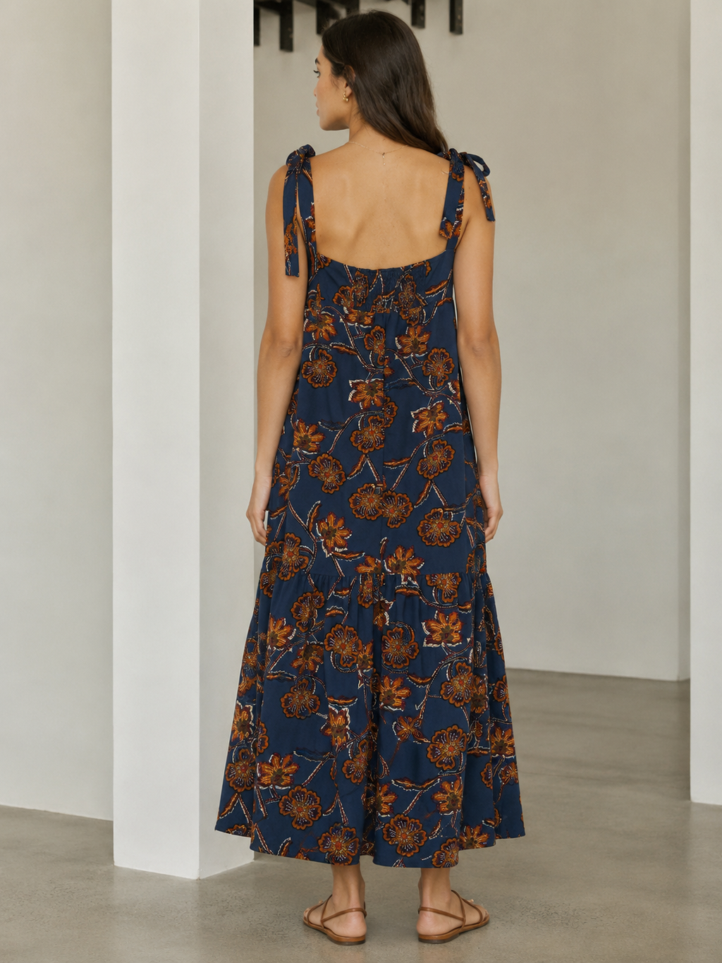[A8] FLORAL TIE-STRAP MAXI DRESS