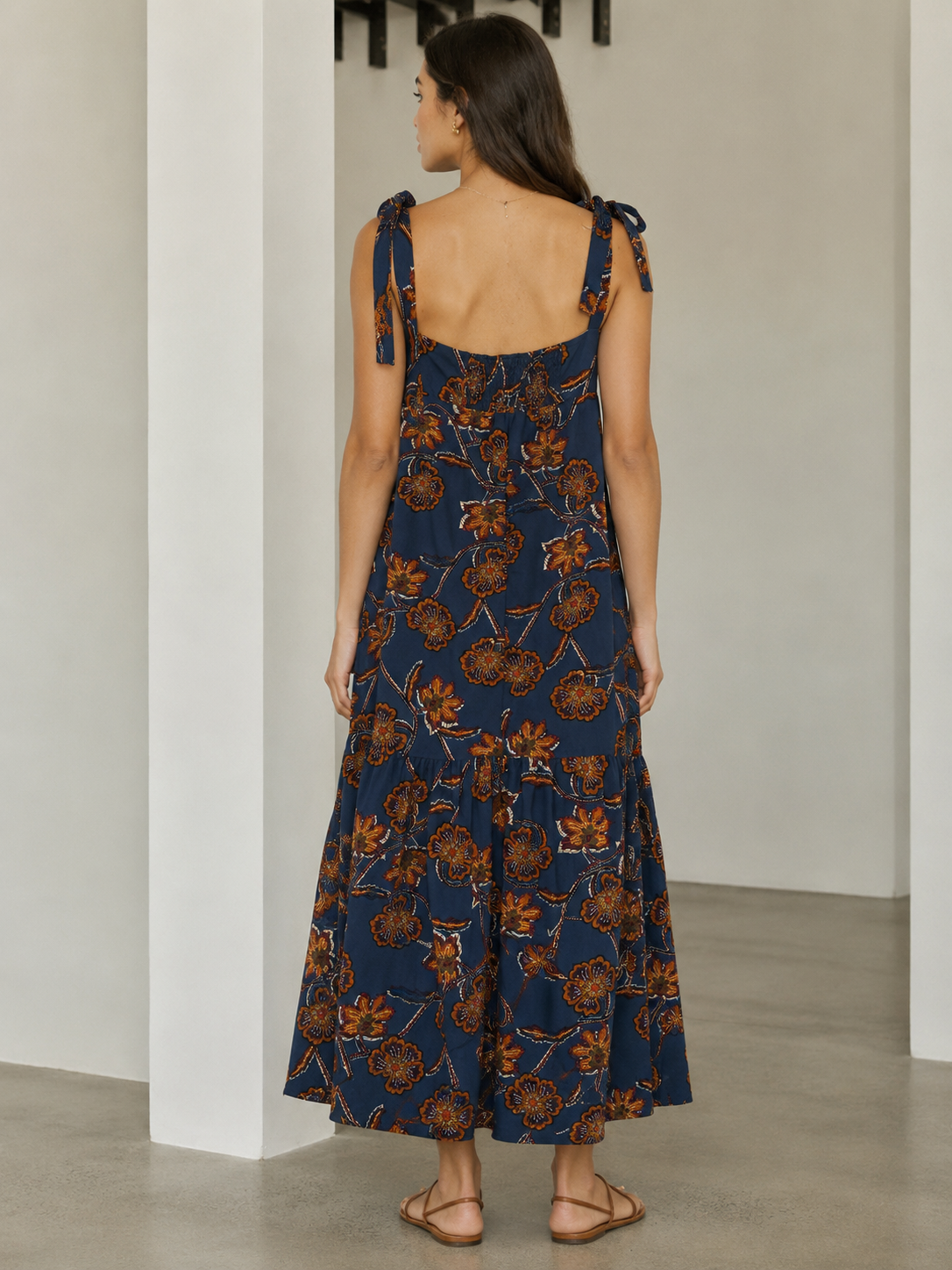 [A8] FLORAL TIE-STRAP MAXI DRESS