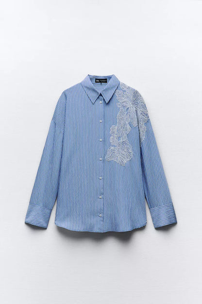 [A2] Striped shirt with floral embroidery