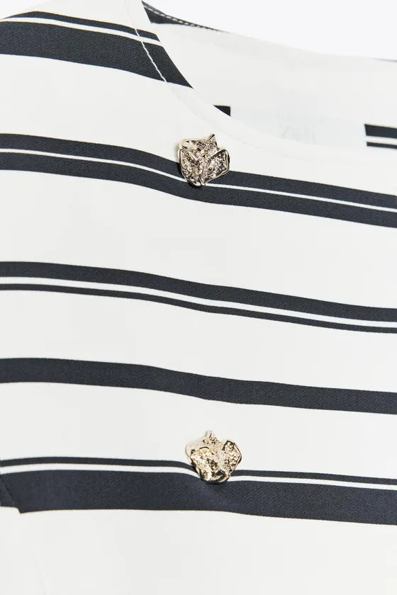 STRIPED SHORT-SLEEVE TOP WITH DECORATIVE BUTTONS