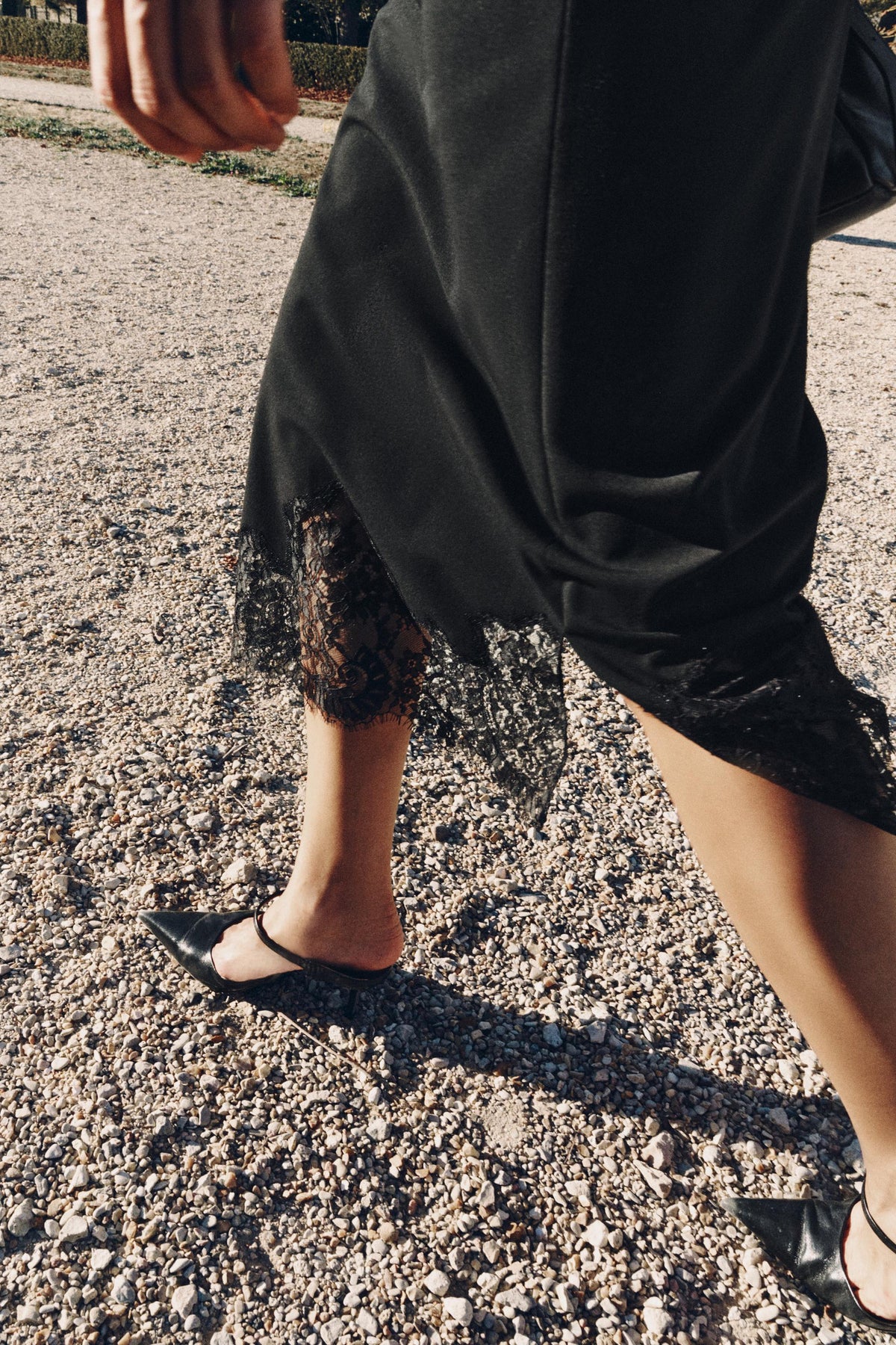 LACE TRIM MIDI SKIRT