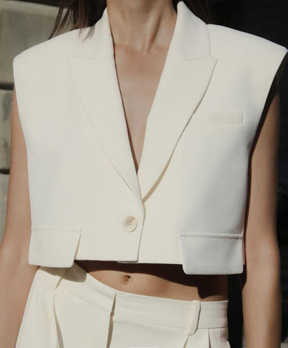 SHORT FLAP CROPPED VEST