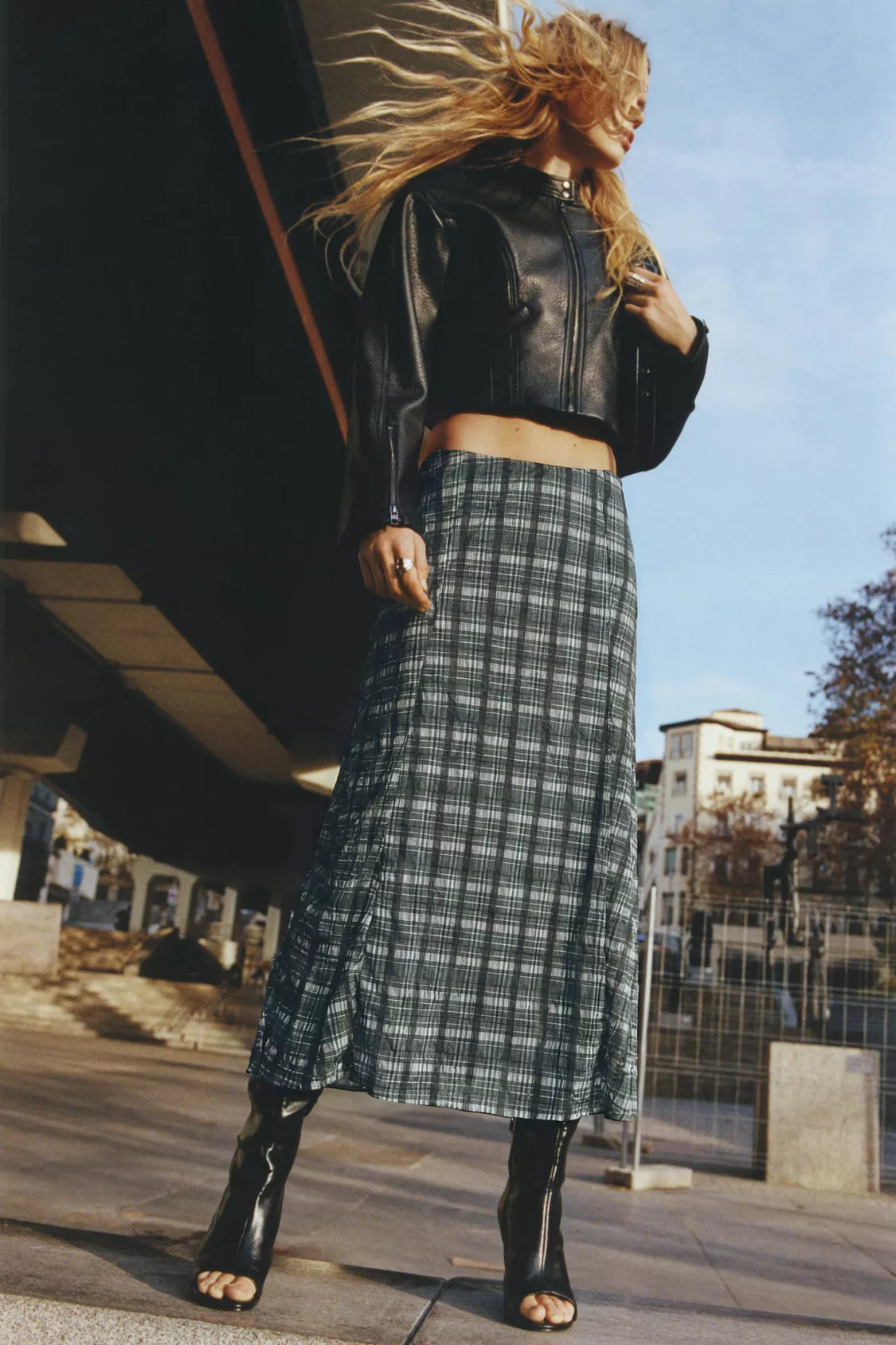 [X5] CHECK PRINT MIDI SKIRT