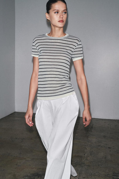 SLIM FIT BLACK AND WHITE STRIPED T-SHIRT