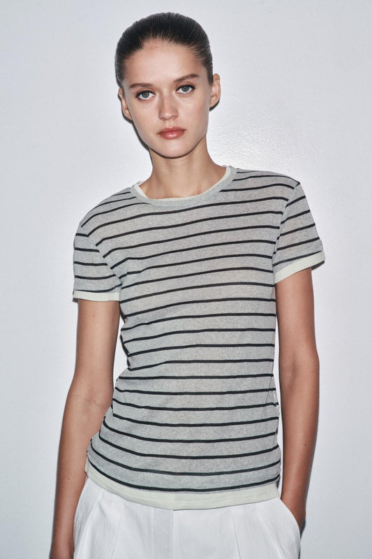 SLIM FIT BLACK AND WHITE STRIPED T-SHIRT
