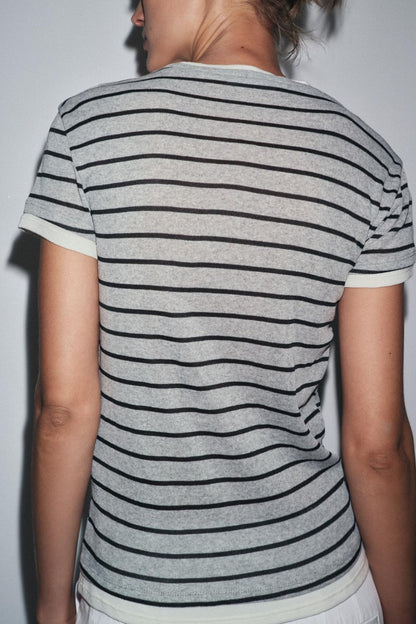 SLIM FIT BLACK AND WHITE STRIPED T-SHIRT
