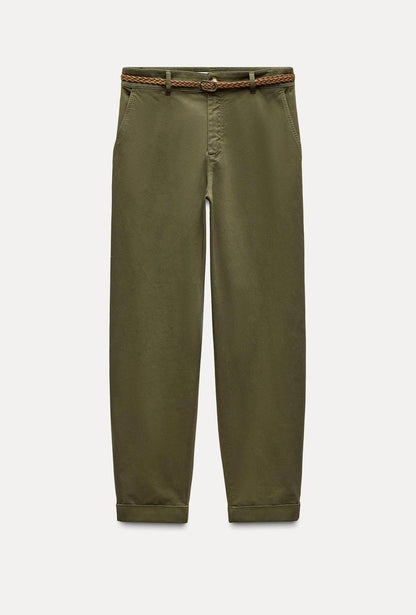 PANTALON KAKI STYLÉ AVEC CEINTURE MARRON