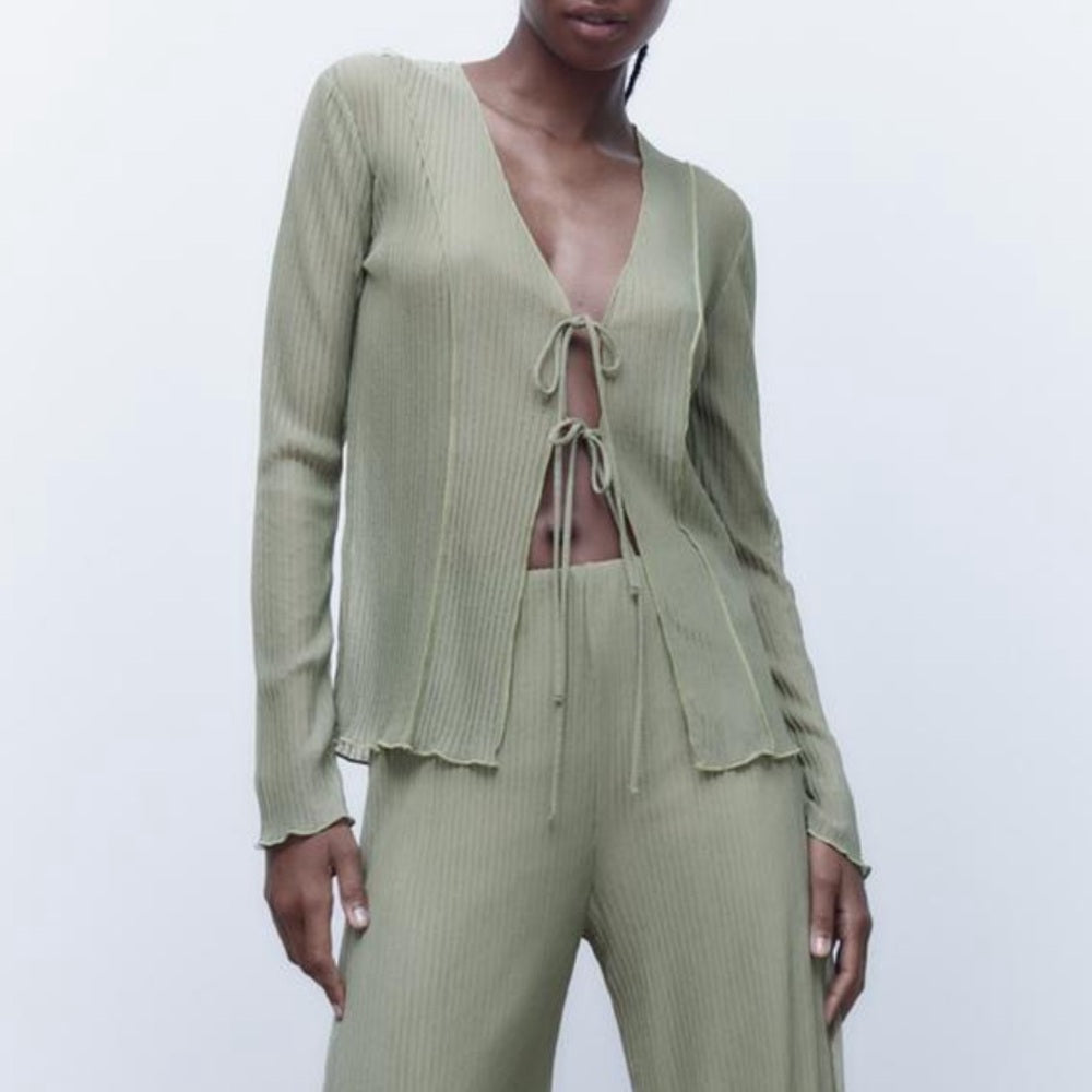 [X2] [E5] KHAKI GREEN SHEER TIE FRONT PLEATED TOP