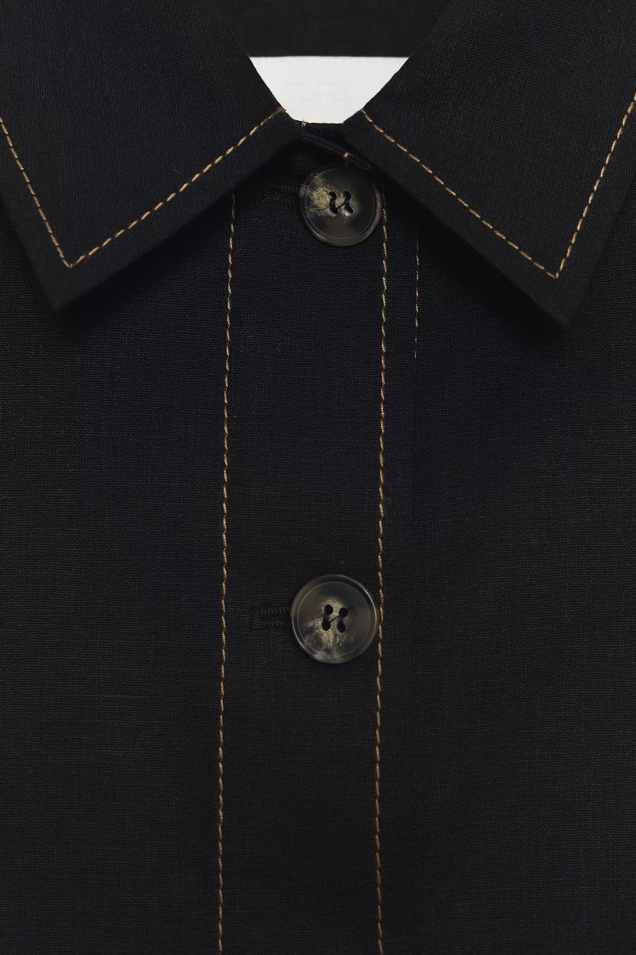 STRAIGHT WAISTCOAT WITH CONTRAST STITCHING