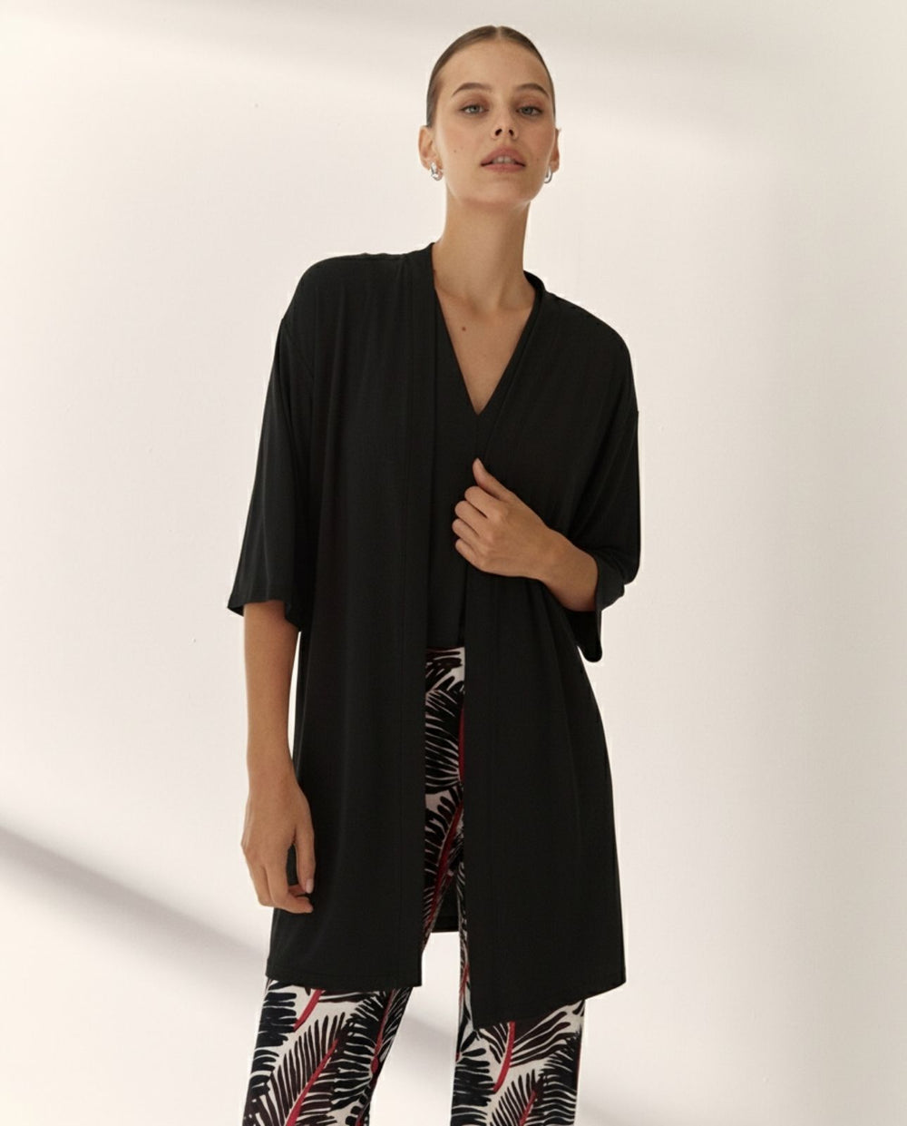 [E5] WOMEN'S PLAIN KNIT JACKET WITH 3/4 SLEEVES