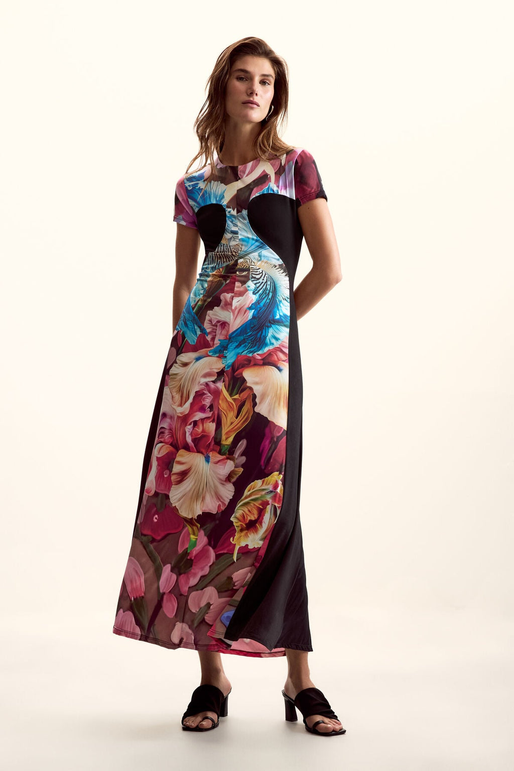 [A2] KNITTED DRESS FLOWERS M C ACROIX