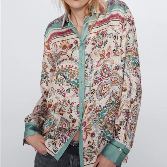 [A2] FLORAL PRINT BUTTON-UP SHIRT