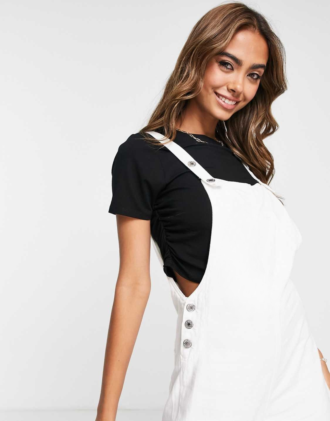 CROPPED WIDE LEG DENIM DUNGAREE IN ECRU