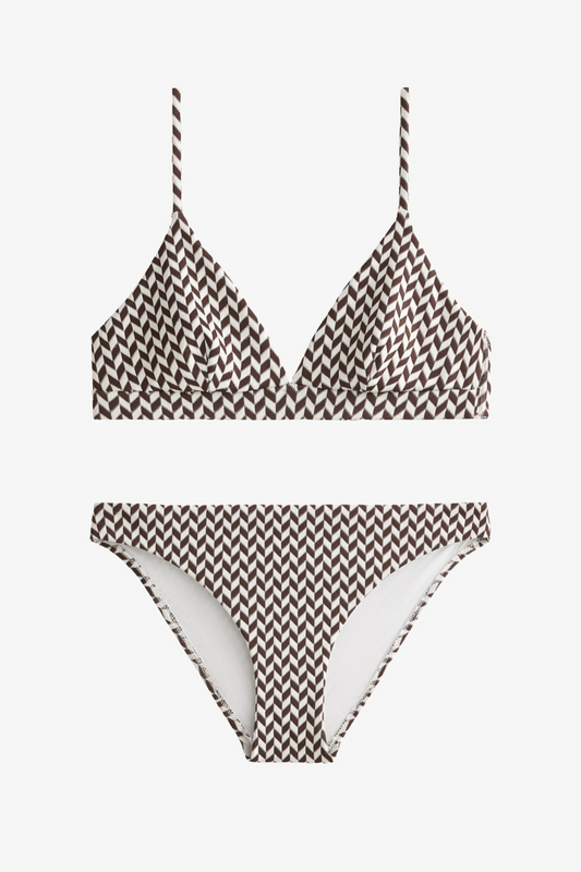 Bikini triangle chevrons