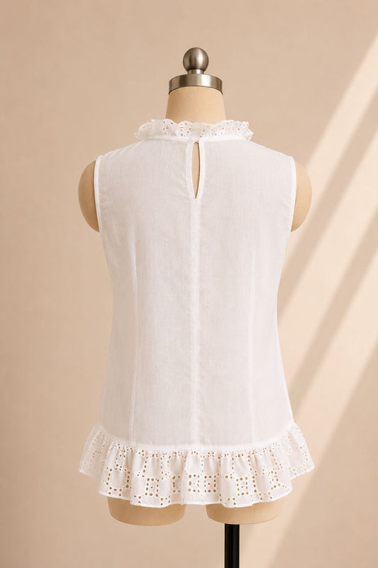 [C4] BRODERIE ANGLAISE RUFFLE TOP